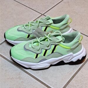 Adidas Ozweego J - "GREEN GLOW" - Size 5.5Y / Women's size 7.0